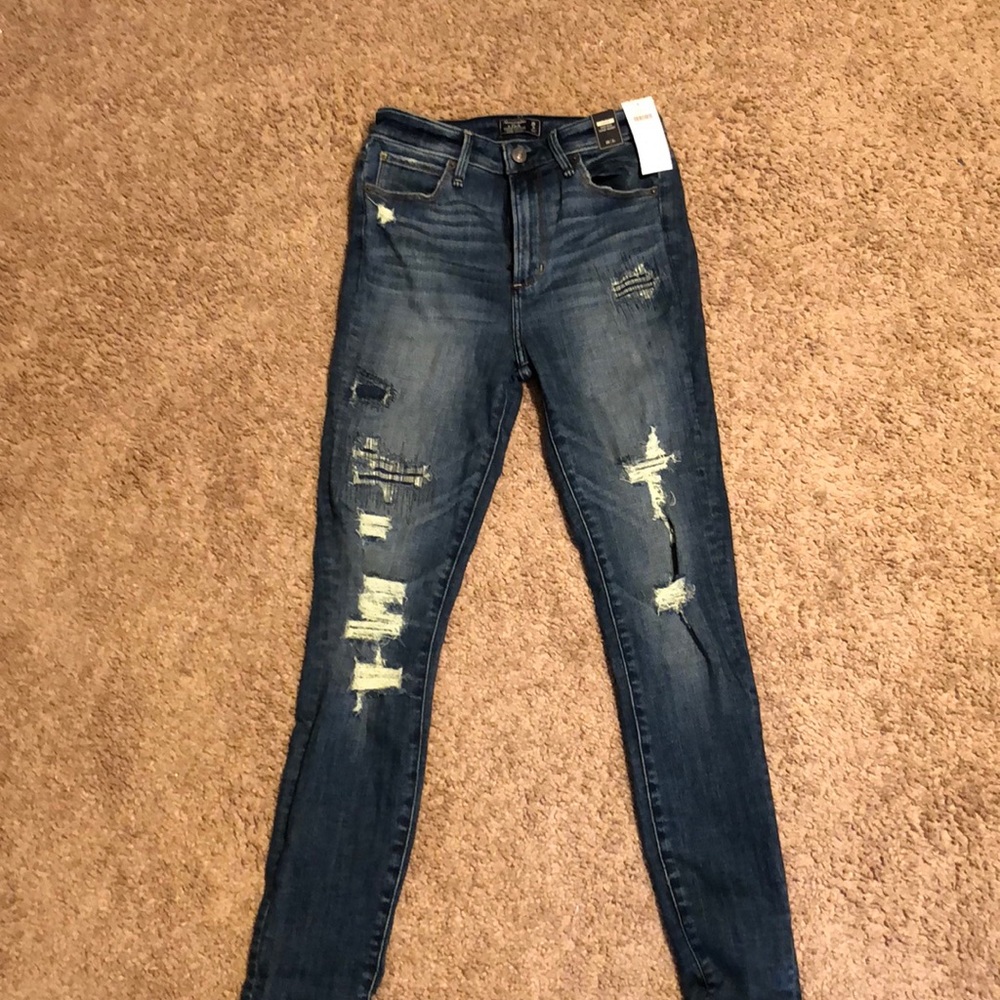 ❌❌❌❌SOLD ❌❌❌🚫New Abercrombie and Fitch.